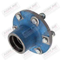 Wheel Hub with Studs &amp; Nuts suitable for Ford &amp; Fordson -  81823162  C9NN1104F