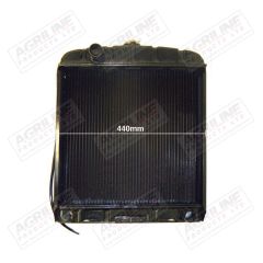 Radiator suitable for Case International -  1082414R91
